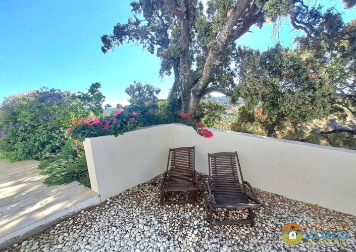 Image No.32-5 Bed Villa / Detached for sale