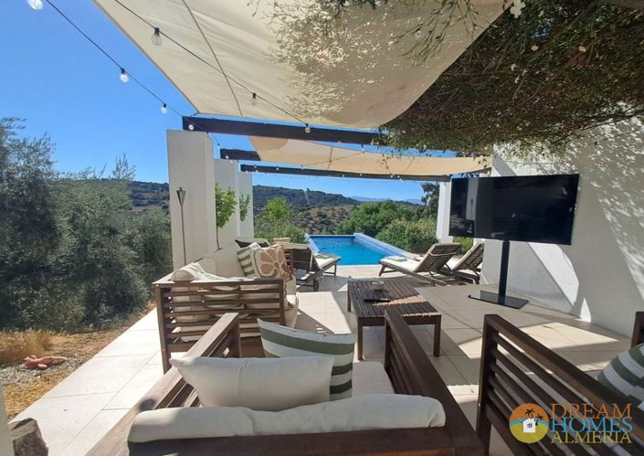 Image No.34-5 Bed Villa / Detached for sale
