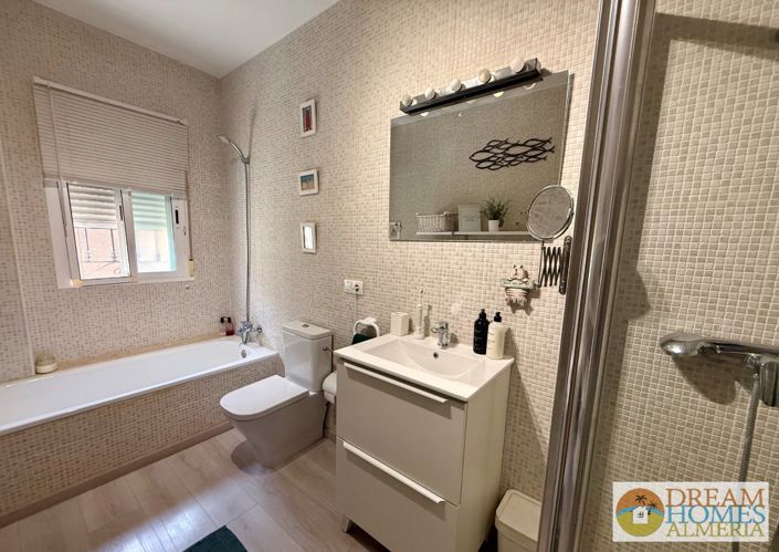 Image No.35-2 Bed Villa for sale