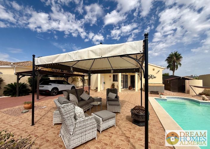 Image No.8-2 Bed Villa for sale