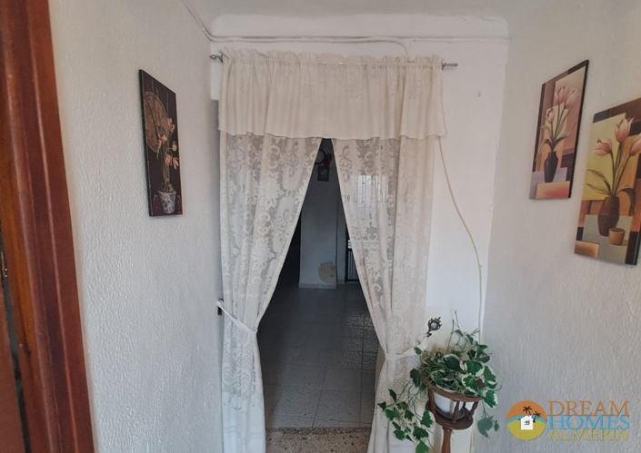 Image No.9-5 Bed Townhouse for sale
