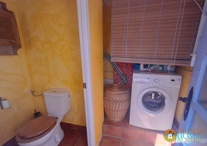 Image No.23-4 Bed Villa / Detached for sale