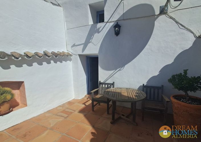 Image No.26-4 Bed Villa / Detached for sale