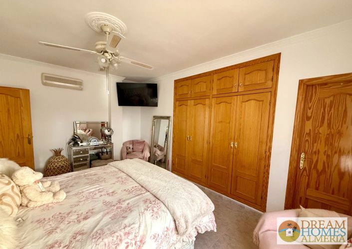 Image No.19-3 Bed Villa for sale