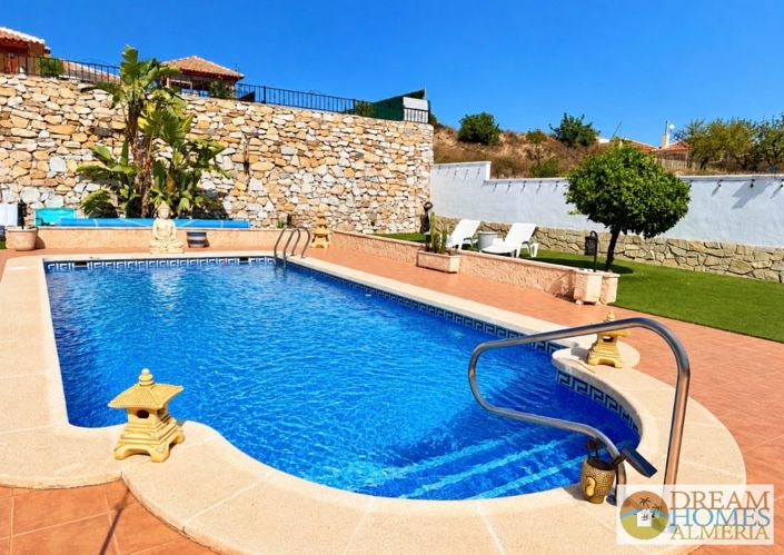 Image No.3-3 Bed Villa for sale