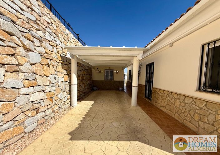 Image No.28-3 Bed Villa for sale