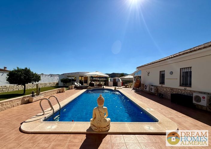 Image No.8-3 Bed Villa for sale