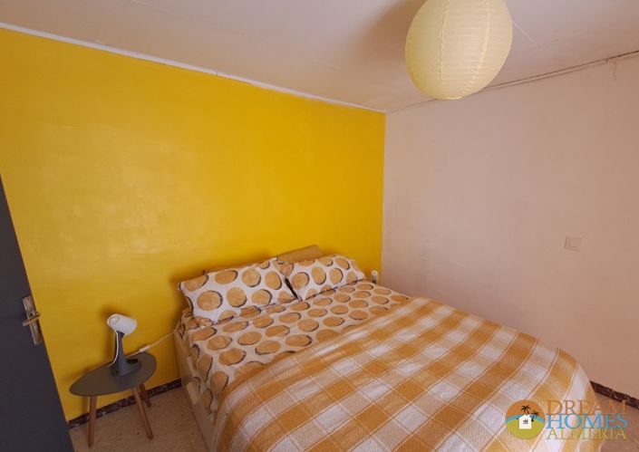 Image No.19-3 Bed Townhouse for sale