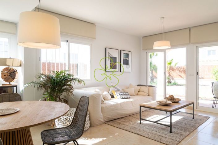 Image No.4-4 Bed Villa for sale