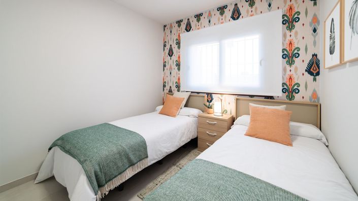 Image No.8-3 Bed Flat for sale