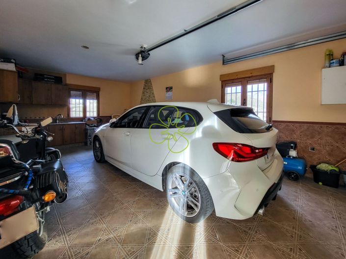 Image No.15-3 Bed Villa for sale