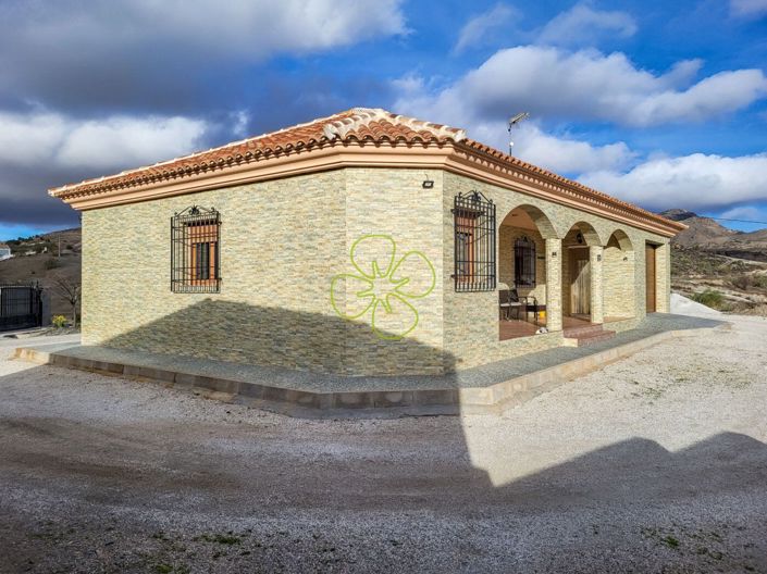 Image No.20-3 Bed Villa for sale