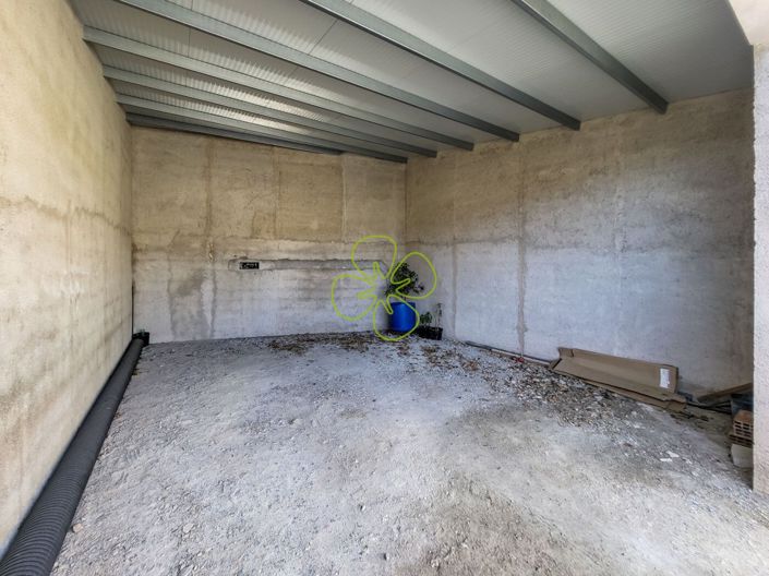 Image No.27-3 Bed Villa for sale