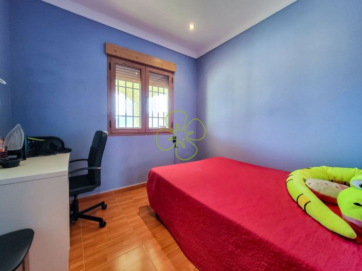 Image No.28-3 Bed Villa for sale