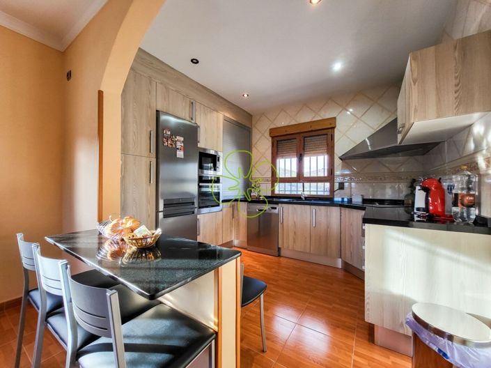 Image No.5-3 Bed Villa for sale