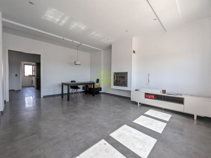 Image No.6-5 Bed Village House for sale