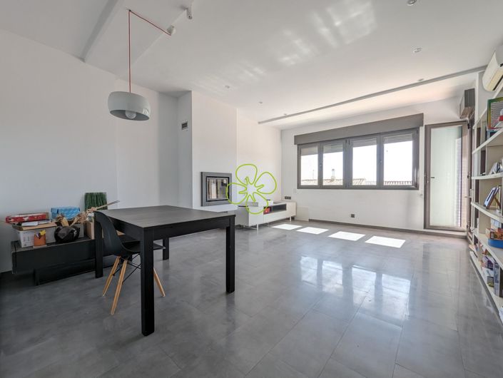 Image No.7-5 Bed Village House for sale