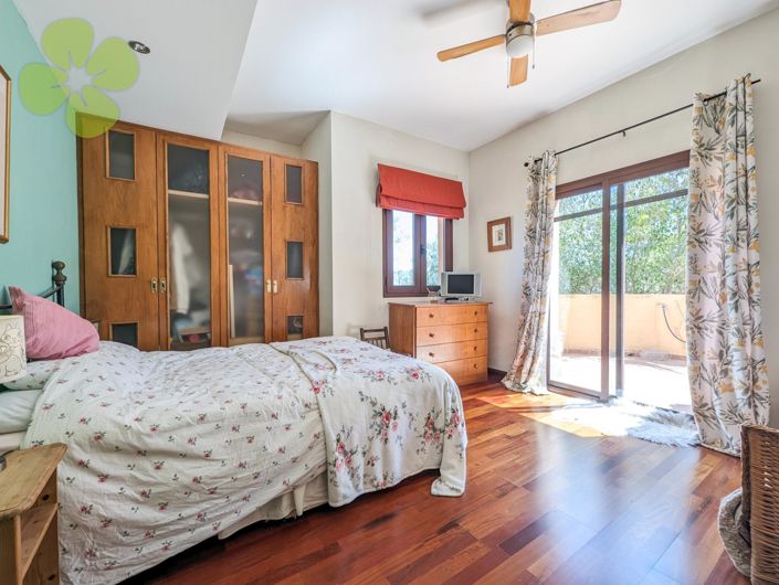 Image No.20-5 Bed Villa for sale