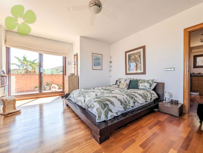 Image No.24-5 Bed Villa for sale