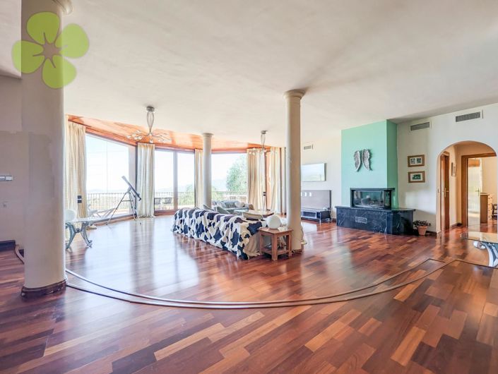 Image No.4-5 Bed Villa for sale