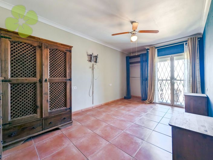 Image No.11-6 Bed Villa for sale