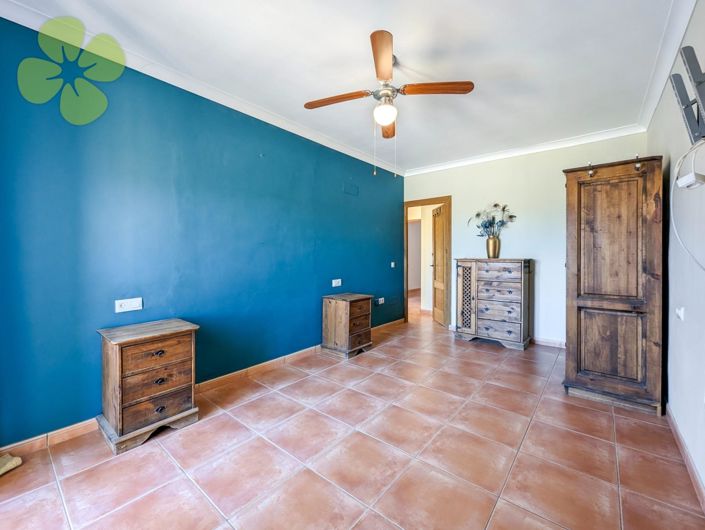 Image No.12-6 Bed Villa for sale