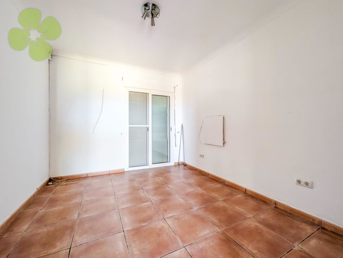 Image No.15-6 Bed Villa for sale