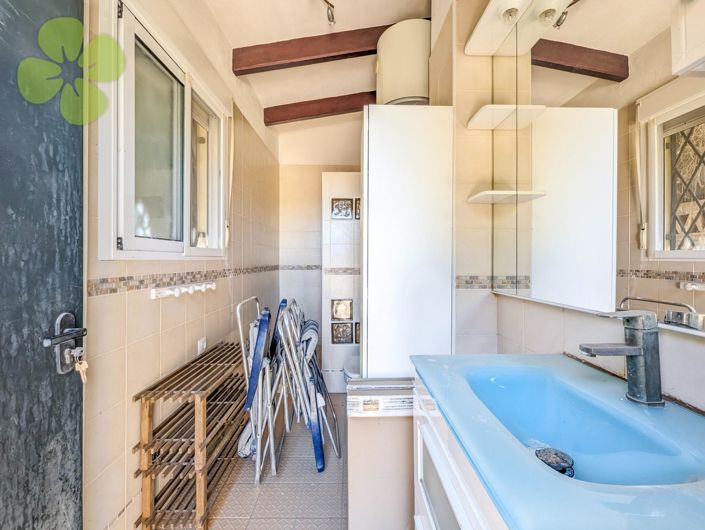 Image No.29-6 Bed Villa for sale