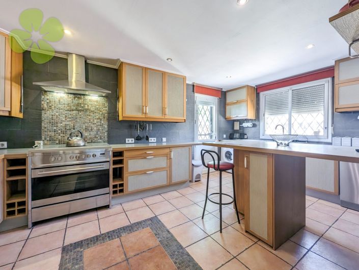 Image No.7-6 Bed Villa for sale