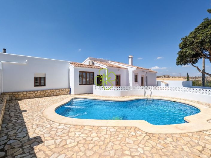 Image No.1-Villa de 5 chambres à vendre à Arboleas