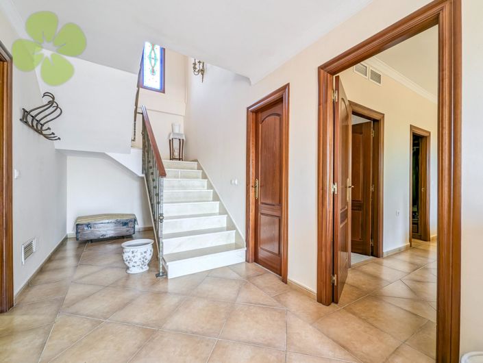 Image No.18-4 Bed Villa for sale