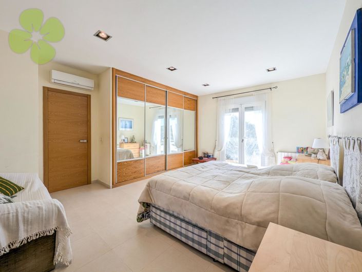 Image No.16-3 Bed Villa for sale