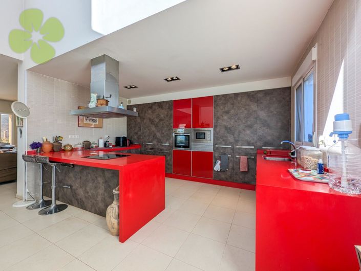 Image No.9-3 Bed Villa for sale