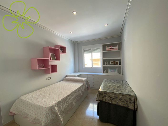 Image No.12-2 Bed Flat for sale