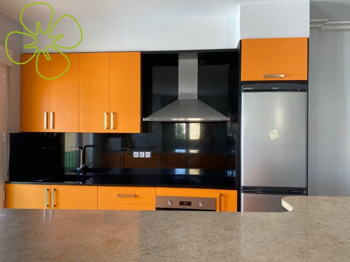 Image No.5-2 Bed Flat for sale