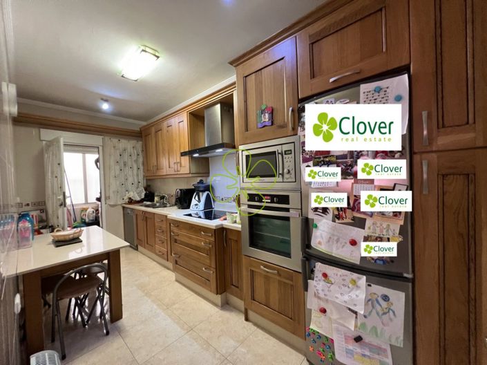 Image No.9-3 Bed Flat for sale