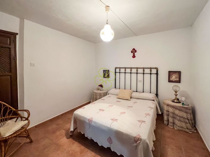 Image No.11-4 Bed Cortijo for sale