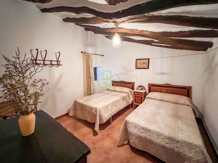 Image No.15-4 Bed Cortijo for sale