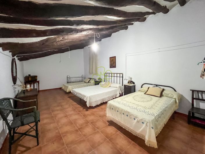 Image No.17-4 Bed Cortijo for sale