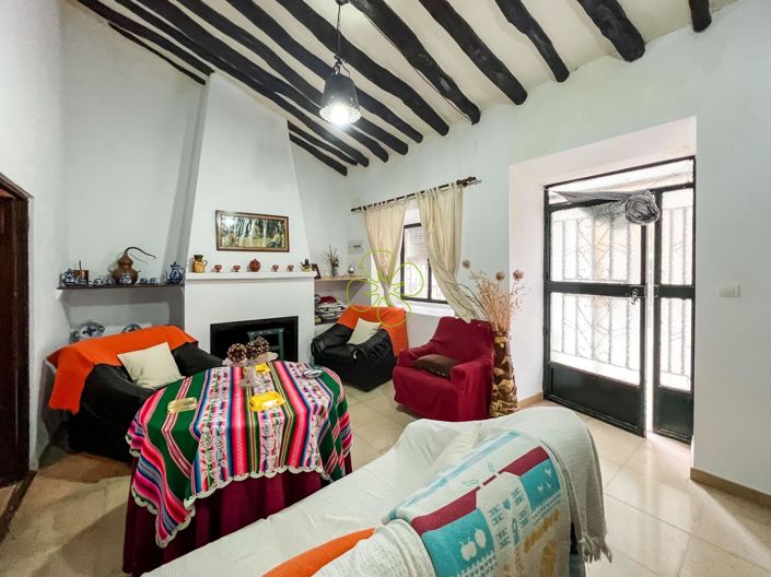 Image No.2-4 Bed Cortijo for sale