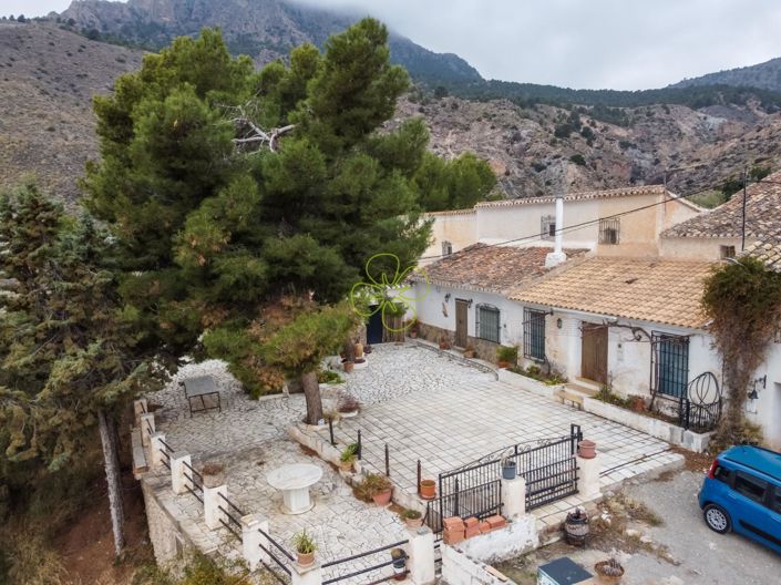 Image No.23-4 Bed Cortijo for sale