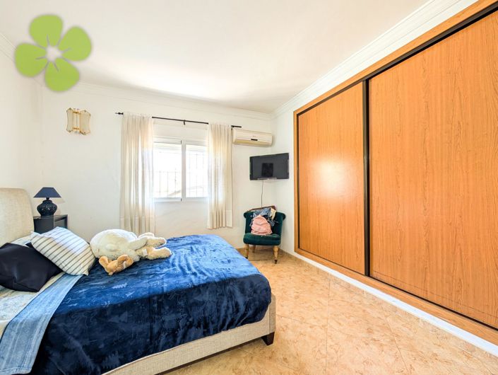 Image No.9-1 Bed Flat for sale