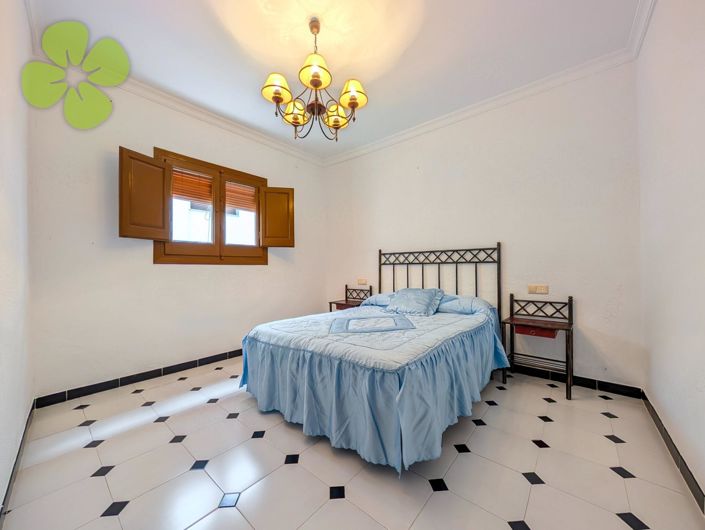 Image No.19-6 Bed Village House for sale