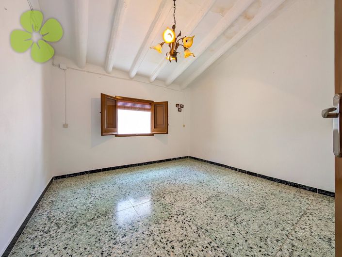 Image No.24-6 Bed Village House for sale