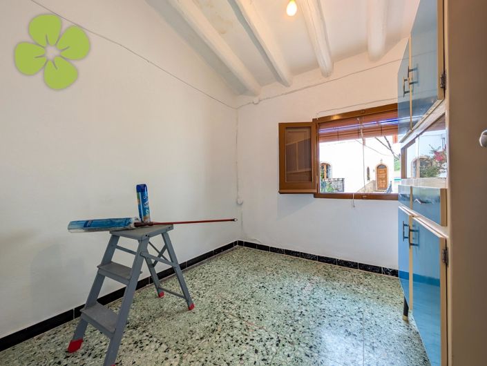 Image No.25-6 Bed Village House for sale