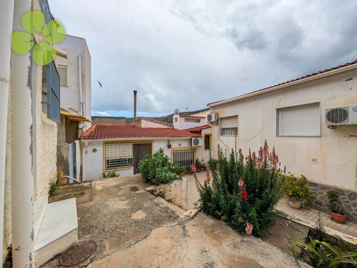 Image No.31-6 Bed Village House for sale