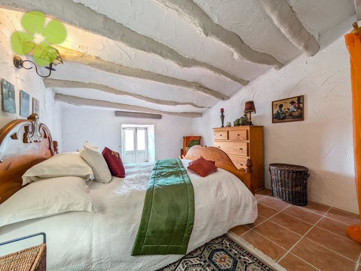Image No.20-6 Bed Cortijo for sale