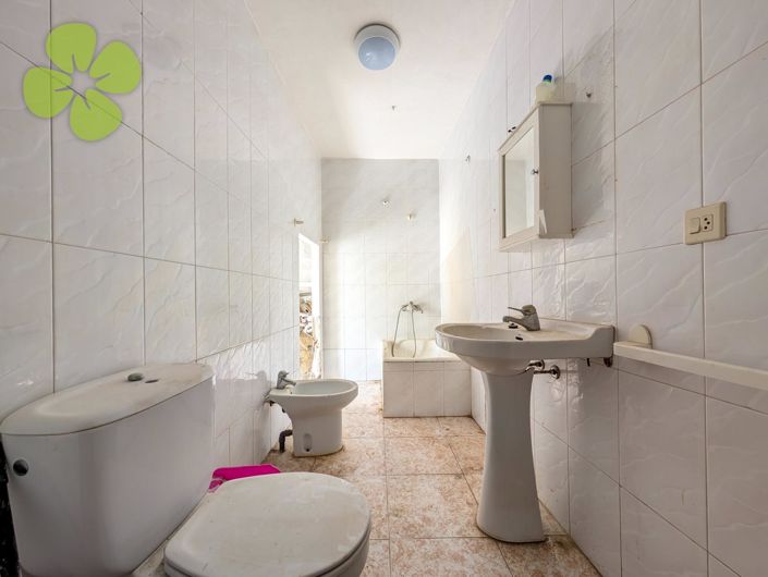 Image No.13-3 Bed Village House for sale