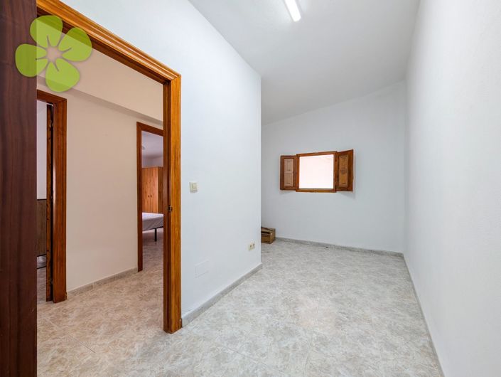 Image No.14-3 Bed Village House for sale