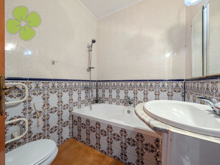 Image No.15-5 Bed Villa for sale